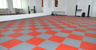 Резиновое покрытие для спортзала Осинники, цена от 882 руб.